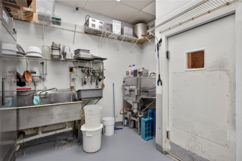 Купить коммерческую недвижимость в Маргит, Флорида № 2035084 - фото 9