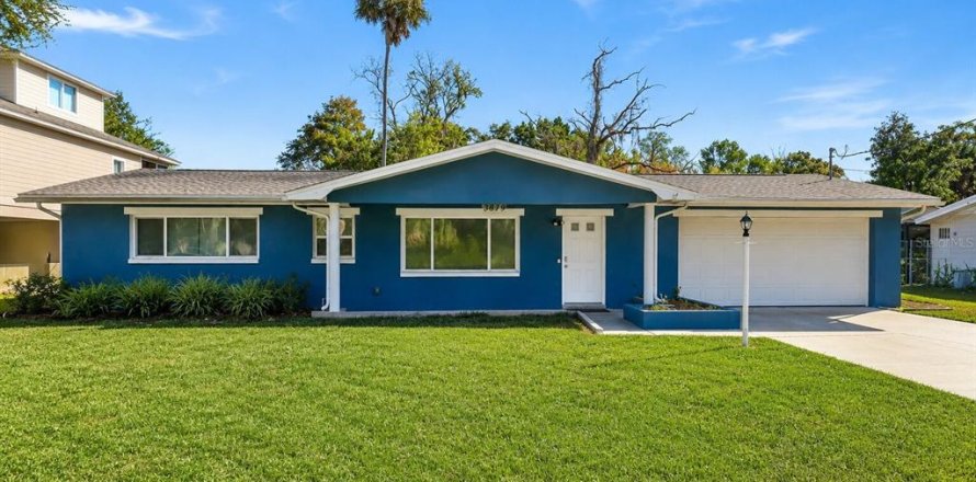 Casa en Crystal River, Florida 3 dormitorios, 134.15 m2 № 2236986