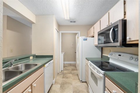 Copropriété à vendre à Gainesville, Floride: 2 chambres, 88.26 m2 № 2094438 - photo 22