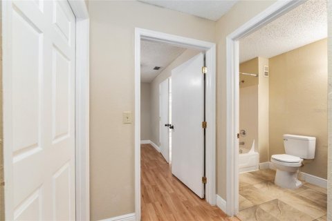 Copropriété à vendre à Gainesville, Floride: 2 chambres, 88.26 m2 № 2094438 - photo 27