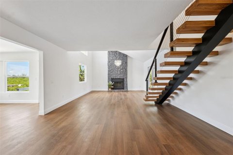 Casa en venta en Seminole, Florida, 4 dormitorios, 209.22 m2 № 1866118 - foto 2