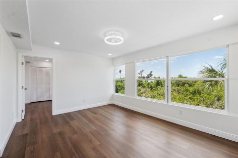 Casa en venta en Seminole, Florida, 4 dormitorios, 209.22 m2 № 1866118 - foto 9