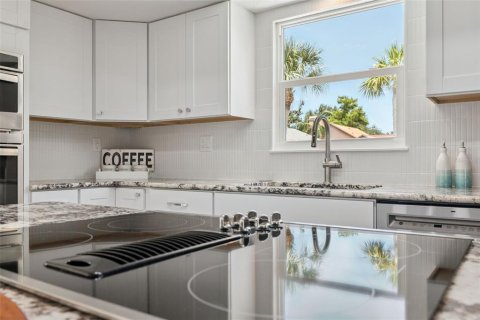 Casa en venta en Seminole, Florida, 4 dormitorios, 209.22 m2 № 1866118 - foto 29