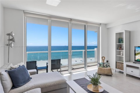 Condominio en venta en Miami Beach, Florida, 2 dormitorios, 122.63 m2 № 1860572 - foto 9