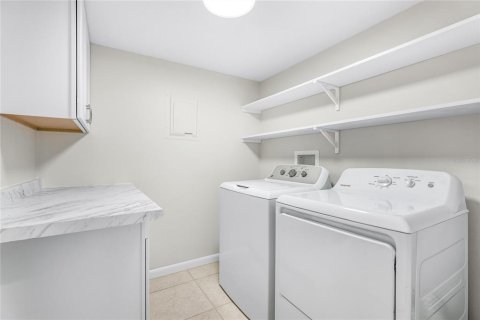 Condo in Bradenton, Florida, 2 bedrooms № 2155672 - photo 21