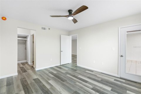 Condo in Bradenton, Florida, 2 bedrooms № 2155672 - photo 14