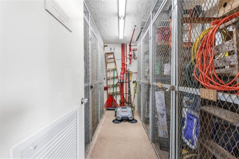 Condo in Bradenton, Florida, 2 bedrooms № 2155672 - photo 27