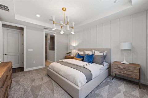 House in SAPPHIRE POINT AT LAKEWOOD RANCH in Lakewood Ranch, Florida 4 bedrooms, 268.86 sq.m. № 1661756 - photo 23
