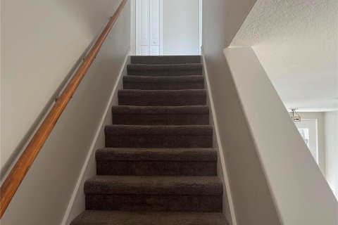 Villa ou maison à louer à Tampa, Floride: 4 chambres, 162.95 m2 № 1900950 - photo 13