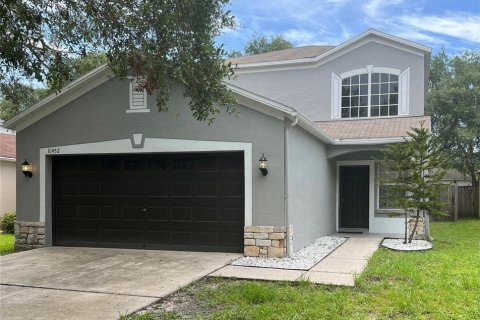 Villa ou maison à louer à Tampa, Floride: 4 chambres, 162.95 m2 № 1900950 - photo 1