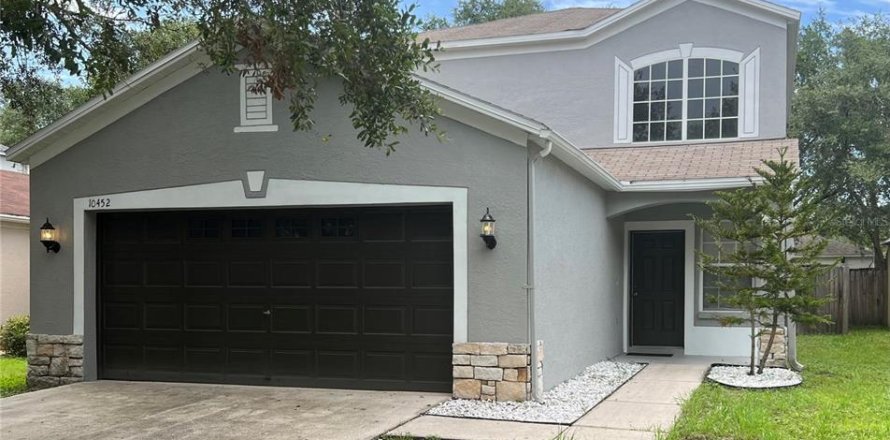 Villa ou maison à Tampa, Floride 4 chambres, 162.95 m2 № 1900950