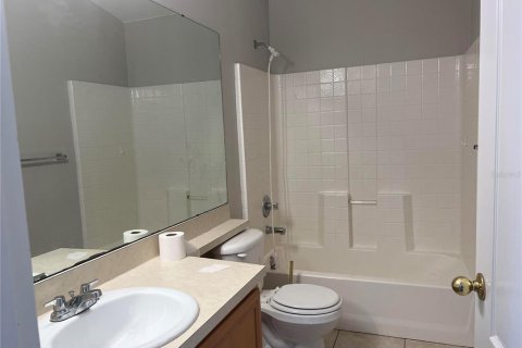 Villa ou maison à louer à Tampa, Floride: 4 chambres, 162.95 m2 № 1900950 - photo 15