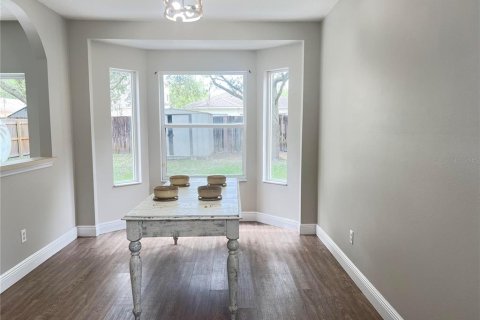 Villa ou maison à louer à Tampa, Floride: 4 chambres, 162.95 m2 № 1900950 - photo 7
