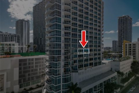 Condominio en venta en Miami, Florida, 1 dormitorio, 76.92 m2 № 1486298 - foto 25