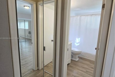 Apartamento en alquiler en Miami Beach, Florida, 1 dormitorio, 65.03 m2 № 1944163 - foto 8
