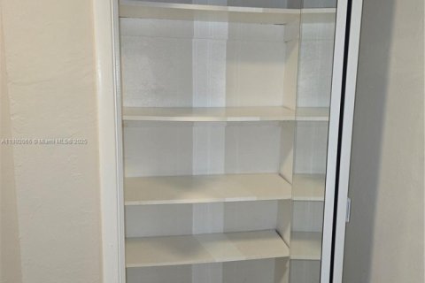 Apartamento en alquiler en Miami Beach, Florida, 1 dormitorio, 65.03 m2 № 1944163 - foto 15