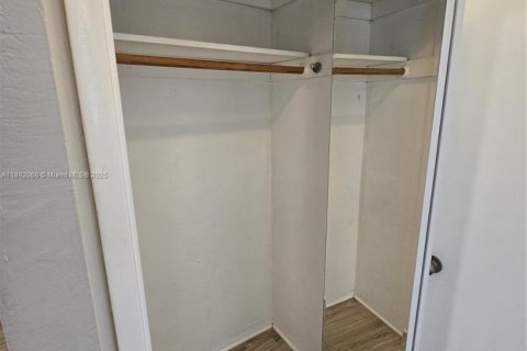 Apartamento en alquiler en Miami Beach, Florida, 1 dormitorio, 65.03 m2 № 1944163 - foto 14