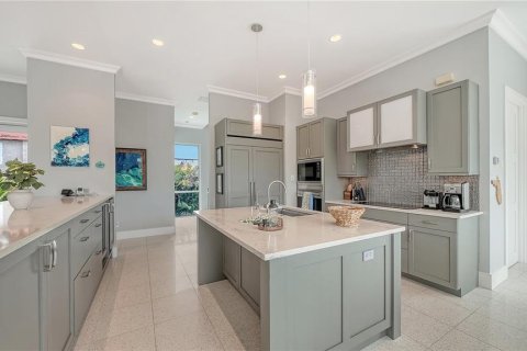 House in Longboat Key, Florida 4 bedrooms, 286.42 sq.m. № 2220496 - photo 29