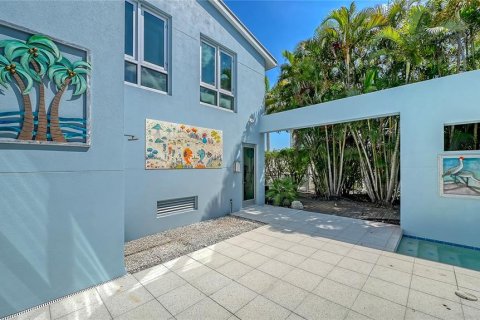 House in Longboat Key, Florida 4 bedrooms, 286.42 sq.m. № 2220496 - photo 18