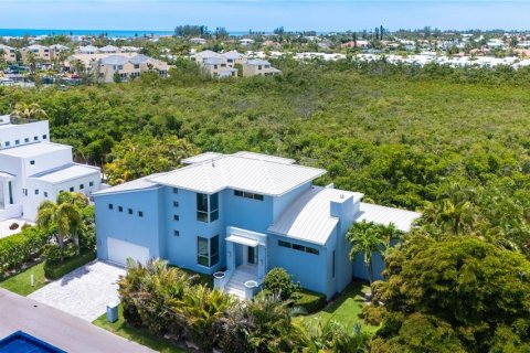 House in Longboat Key, Florida 4 bedrooms, 286.42 sq.m. № 2220496 - photo 2