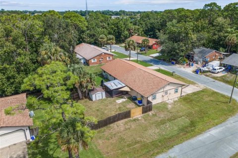 Duplex in Edgewater, Florida 2 bedrooms, 110 sq.m. № 1909414 - photo 18