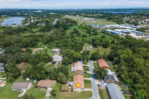 Duplex in Edgewater, Florida 2 bedrooms, 110 sq.m. № 1909414 - photo 19