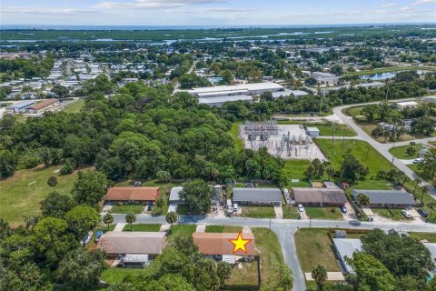 Duplex in Edgewater, Florida 2 bedrooms, 110 sq.m. № 1909414 - photo 22