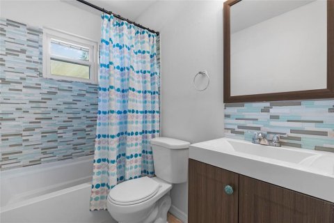 Duplex in Edgewater, Florida 2 bedrooms, 110 sq.m. № 1909414 - photo 14
