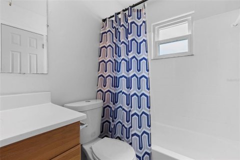 Duplex in Edgewater, Florida 2 bedrooms, 110 sq.m. № 1909414 - photo 15