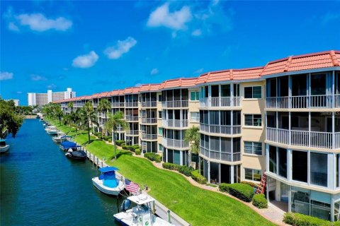 Condominio en alquiler en Sarasota, Florida, 1 dormitorio, 72.46 m2 № 1212654 - foto 12