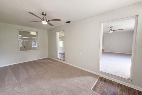 House in Eustis, Florida 3 bedrooms, 135.54 sq.m. № 2394103 - photo 14