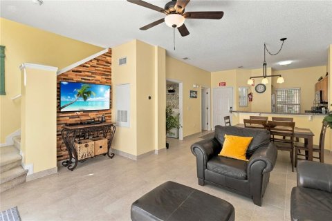 Touwnhouse à vendre à Kissimmee, Floride: 3 chambres, 119.47 m2 № 2398594 - photo 18