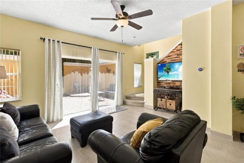 Touwnhouse à vendre à Kissimmee, Floride: 3 chambres, 119.47 m2 № 2398594 - photo 19