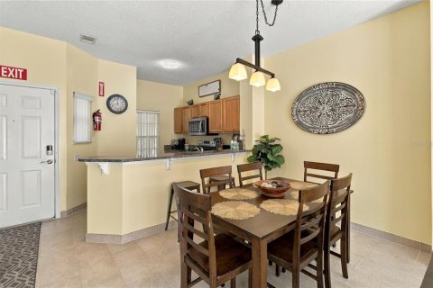 Touwnhouse à vendre à Kissimmee, Floride: 3 chambres, 119.47 m2 № 2398594 - photo 15