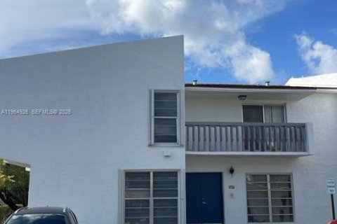 Кондоминиум с 3 спальнями в Пальметто-Бей, Флорида № 2026447