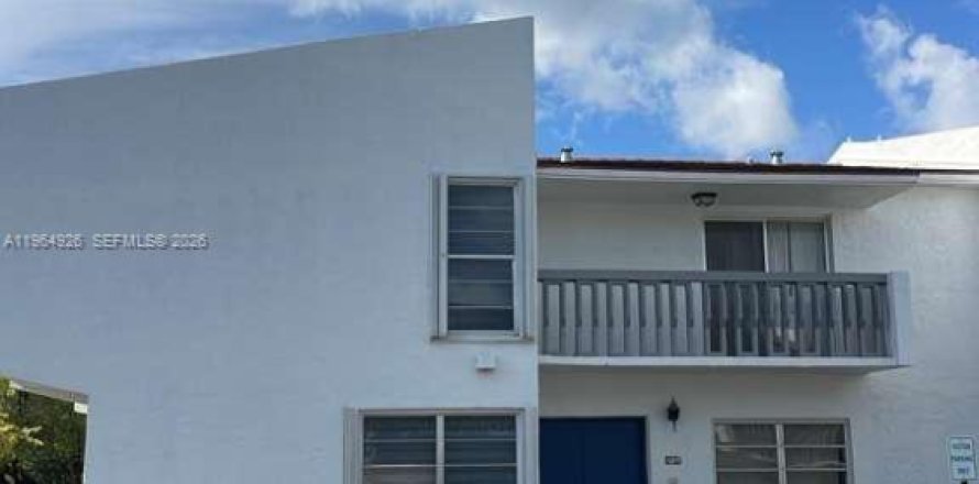 Кондоминиум с 3 спальнями в Пальметто-Бей, Флорида № 2026447