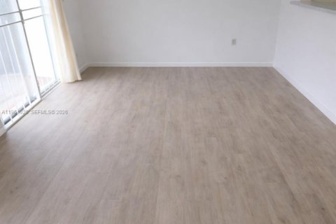 Купить кондоминиум в Пальметто-Бей, Флорида 3 спальни, 152.17м2, № 2026447 - фото 9