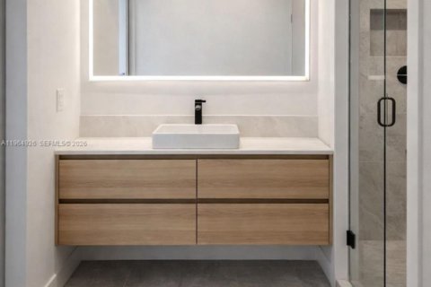 Купить кондоминиум в Пальметто-Бей, Флорида 3 спальни, 152.17м2, № 2026447 - фото 15