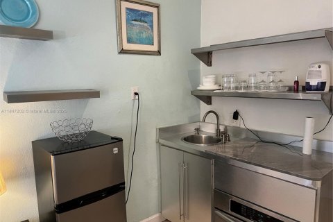 Купить кондоминиум в Майами-Бич, Флорида 1 спальня, 49.24м2, № 1849129 - фото 3