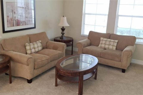 House in Davenport, Florida 5 bedrooms, 299.24 sq.m. № 1789144 - photo 3