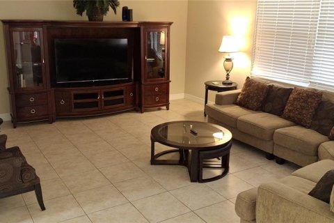 House in Davenport, Florida 5 bedrooms, 299.24 sq.m. № 1789144 - photo 21