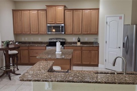 House in Davenport, Florida 5 bedrooms, 299.24 sq.m. № 1789144 - photo 22