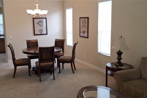 House in Davenport, Florida 5 bedrooms, 299.24 sq.m. № 1789144 - photo 4