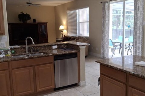 House in Davenport, Florida 5 bedrooms, 299.24 sq.m. № 1789144 - photo 25