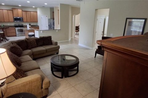 House in Davenport, Florida 5 bedrooms, 299.24 sq.m. № 1789144 - photo 26