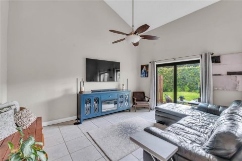 Touwnhouse à vendre à Davie, Floride: 2 chambres, 123.19 m2 № 2085180 - photo 4