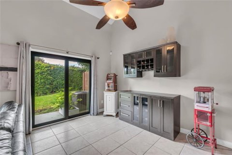 Touwnhouse à vendre à Davie, Floride: 2 chambres, 123.19 m2 № 2085180 - photo 5