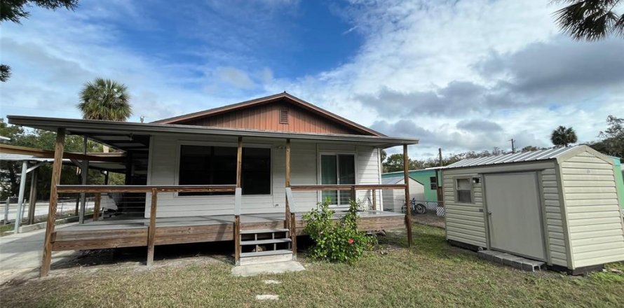 Villa ou maison à Weeki Wachee, Floride 3 chambres, 125.6 m2 № 1439425