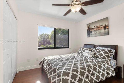 Villa ou maison à vendre à Miami, Floride: 3 chambres, 149.57 m2 № 1823937 - photo 20