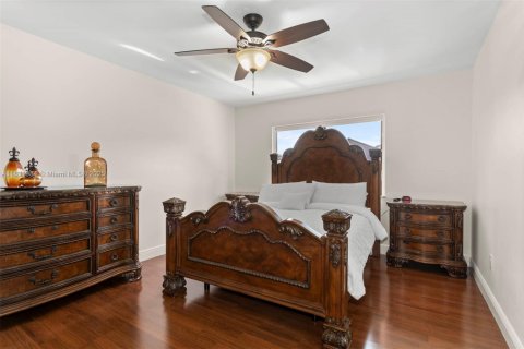 Villa ou maison à vendre à Miami, Floride: 3 chambres, 149.57 m2 № 1823937 - photo 17
